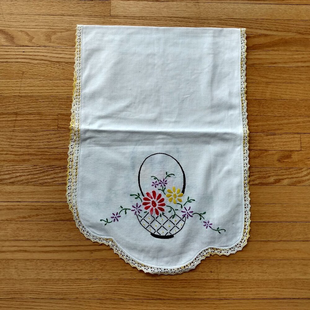 Vintage Hand Embroidered Table Runner Flower Basket Yellow Crocheted Edge
